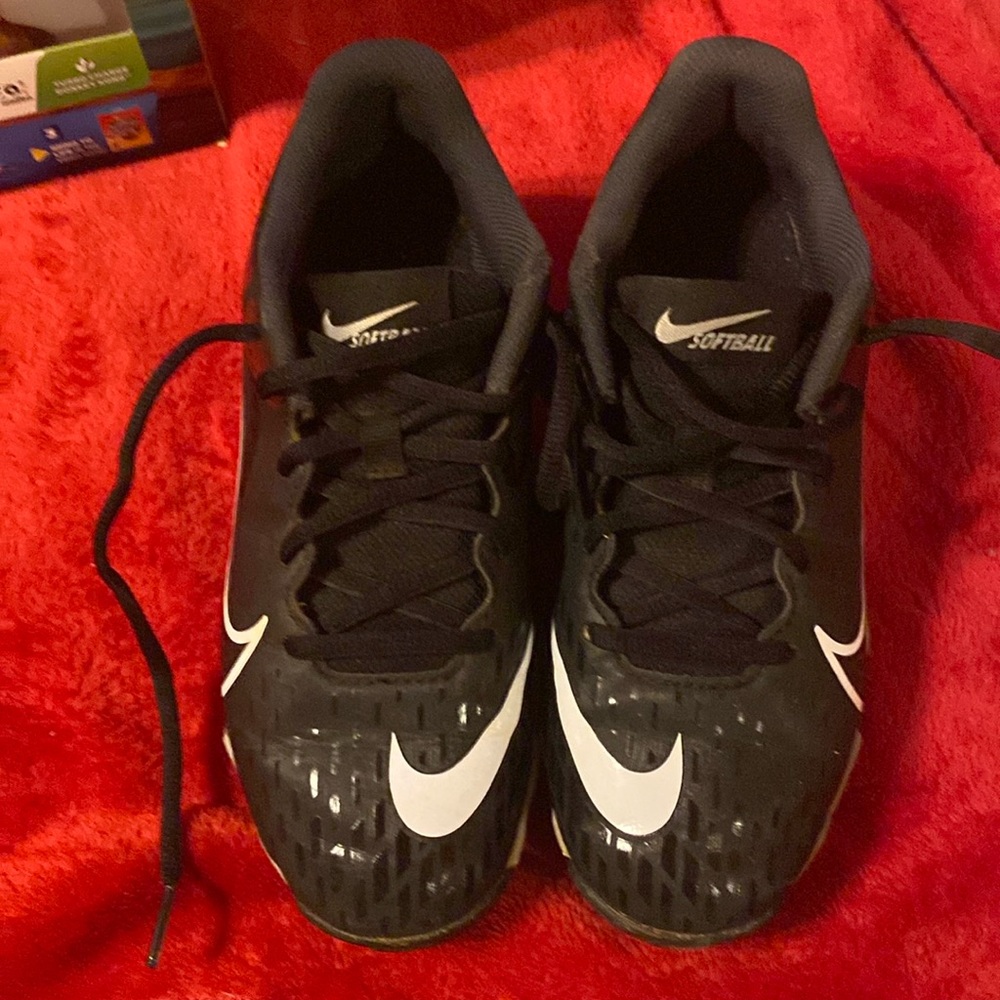 Nike youth cleats size 4Y